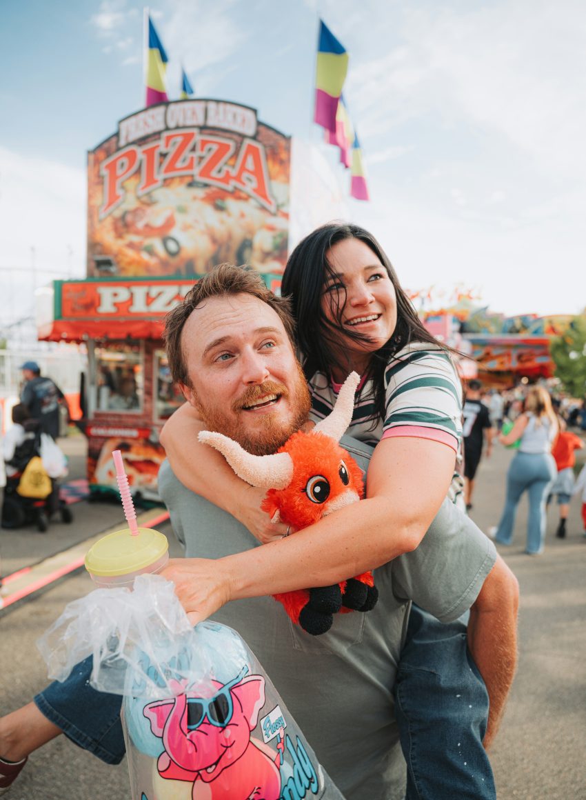 An Out-Of-The-Box Date Idea To Try This October (Based On Your Myers-Briggs Type)